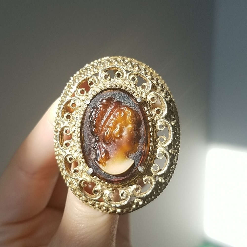 Vintage Florenza Cameo Portrait Pin and Pendant